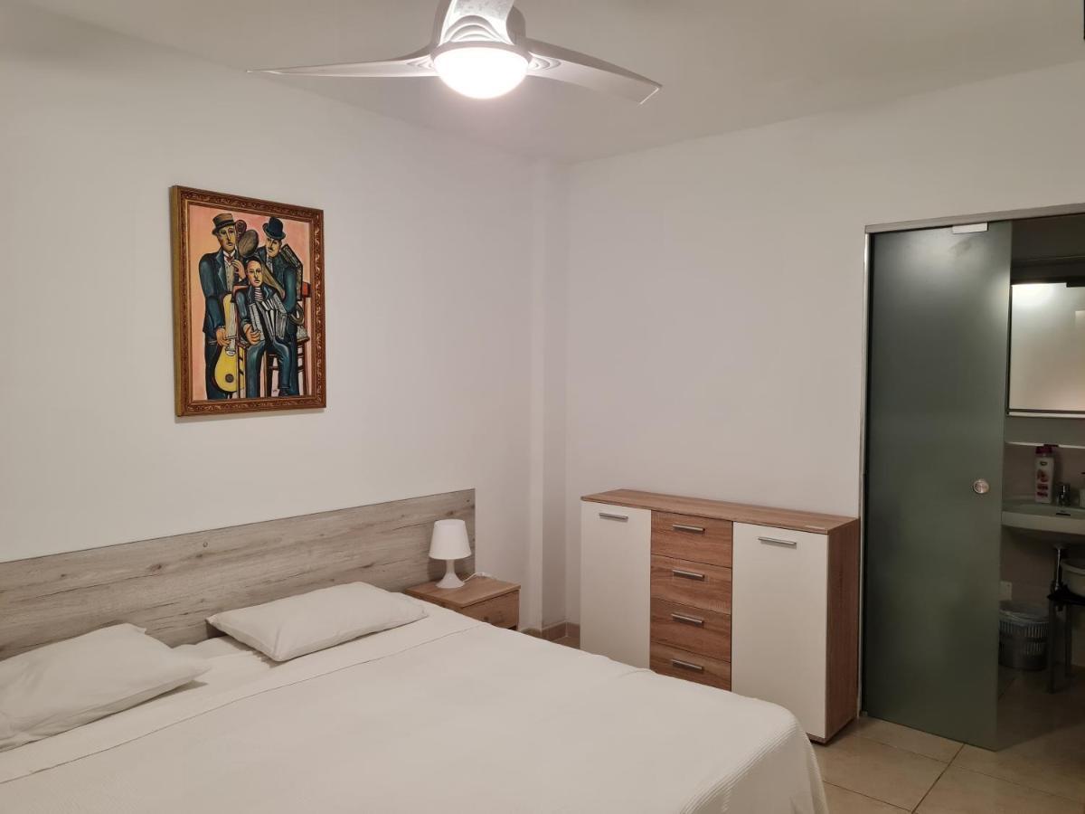 Armenime Habitaciones Nathaly מראה חיצוני תמונה
